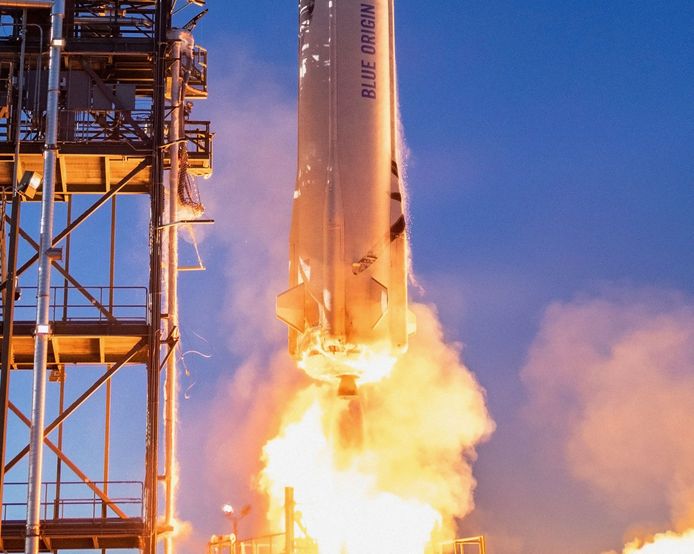 De New Shepard-raket moet ervoor zorgen dat een capsule naar een hoogte van 106 kilometer vliegt.