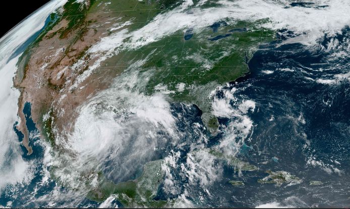 Tropische storm Hanna is de achtste storm van het orkaanseizoen 2020 op de Atlantische Oceaan.