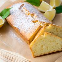 Deze frisse lentecake bak je met slechts 5 ingrediënten