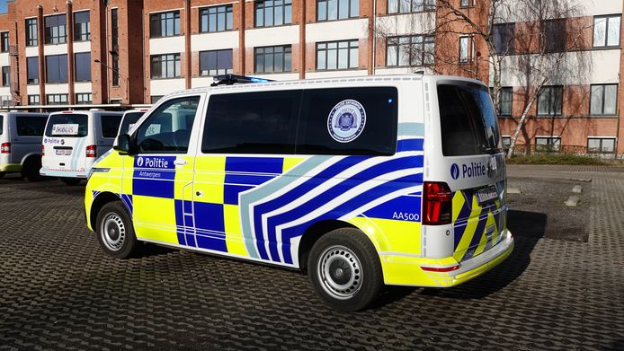 Les nouvelles couleurs très “british” des véhicules de police ...