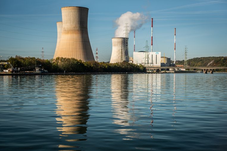 De kerncentrale van Tihange, langs de boorden van de Maas. Beeld Bart Leye