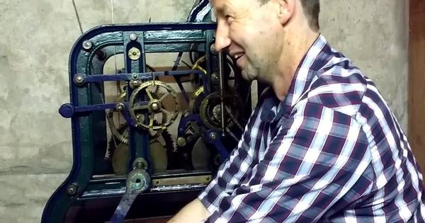 Kerkklokken van Leimuiden gaan met hun tijd mee - De Gelderlander