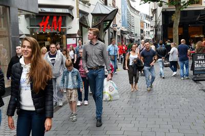 Politiek Breda loopt nog niet warm voor ruimere winkeltijden: 'Welk probleem lost dit op?'
