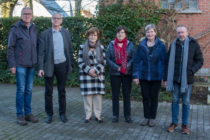 Het vernieuwde bestuur van OKRA Machelen-aan-de-Leie.