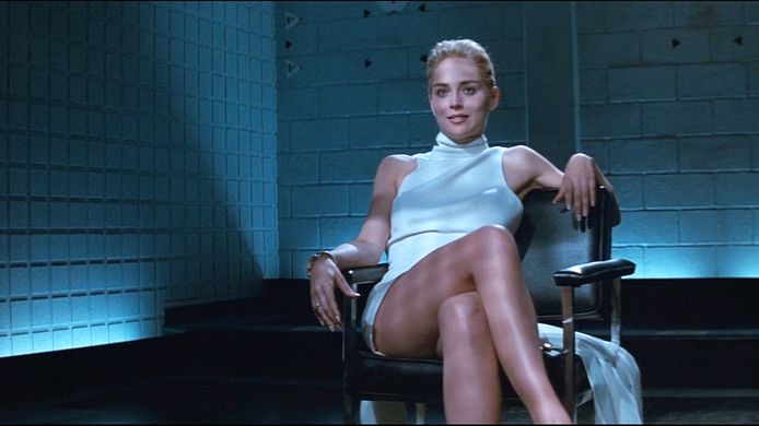 Sharon Stone tijdens de befaamde scène in de thriller Basic Instinct.