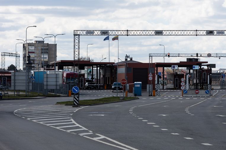 De grensovergang bij Panemune, Litouwen.  Beeld Getty Images