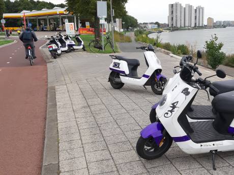 Lastig parkeren in buurt Oogziekenhuis, hinder van deelscooters en prachtige vaarverbindingen geschrapt