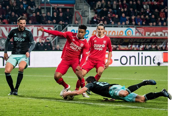 Ede moet weg, de toekomst van Ünal bij Twente is nog onzeker.