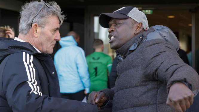 Voetbalvader Obiku haalt verhaal bij trainer en DBGC op vakantie: lees hier alles over het amateurvoetbal
