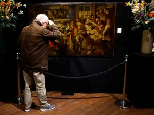 Un tableau poussiéreux caché derrière une porte s'avère être un tableau authentique de Brueghel