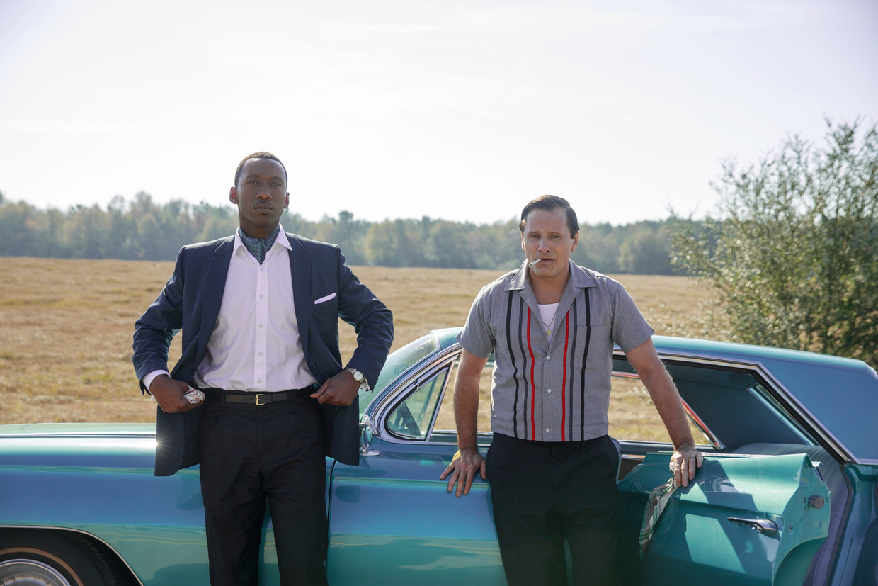 Mahershala Ali en Viggo Mortensen in ‘Green Book’.  Beeld  