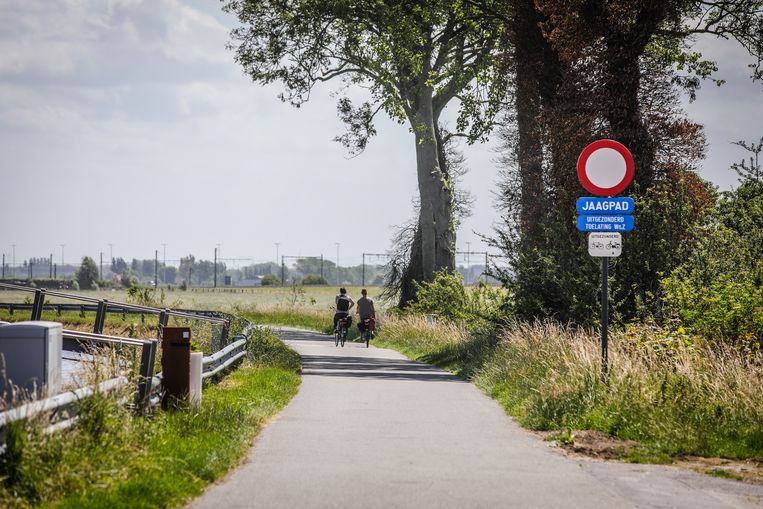 Canal Bruges - Ostende (Kanaal Brugge - Oostende) Fietsnelweg F30 763?appId=2dc96dd3f167e919913d808324cbfeb2&quality=0