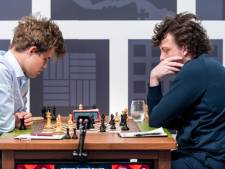 Magnus Carlsen haalt uit naar 'valsspeler' Hans Niemann: ‘Wil nooit meer tegen hem schaken’