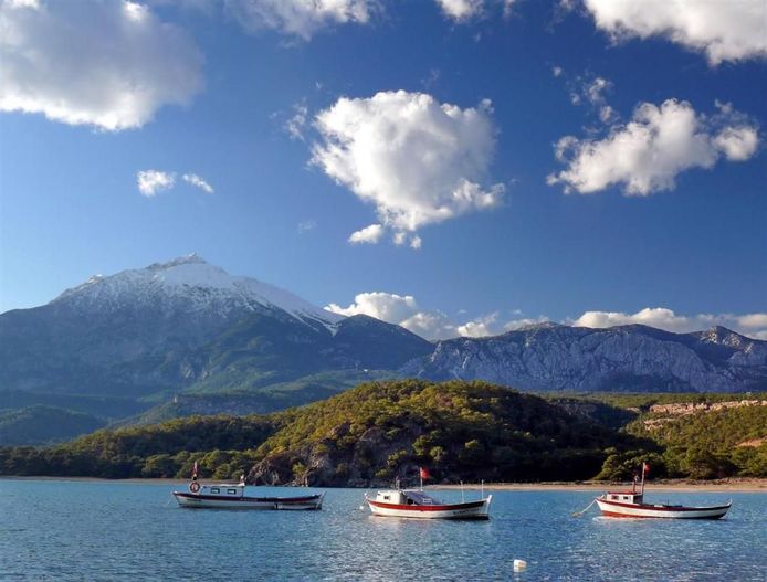 Onder meer de Turkse Riviera is populair bij vakantiegangers.