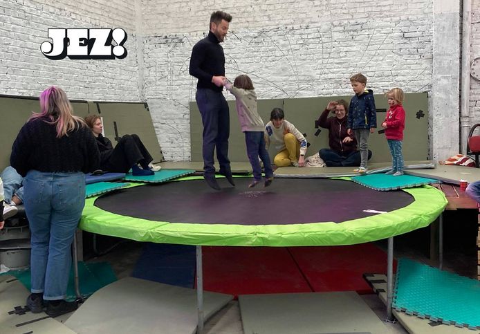 OverKop Tienen organiseerde 24 uur durende trampoline-challenge: “We willen voor 31 maart 7.500 euro binnenhalen”.