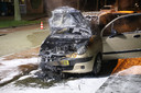 In Dongen brandde in de nacht van vrijdag op zaterdag een auto uit.