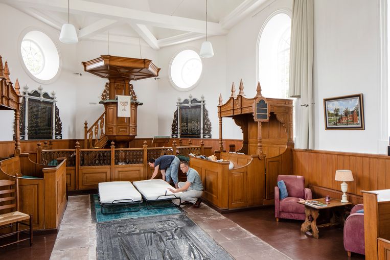Een kerk in Schettens wordt heringericht. Beeld Lars van den Brink