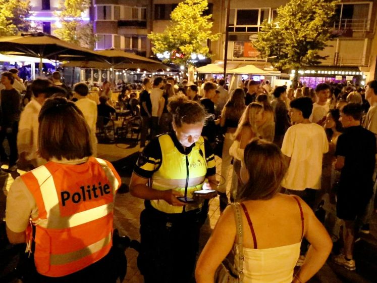 Nederlandse politie controleert Nederlanders in Knokke