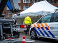 De hulpdiensten troffen vorige week een man dood aan onder een auto op de Gordelweg in Rotterdam, die vermoedelijk de katalysator had geprobeerd te stelen. Foto ter illustratie.