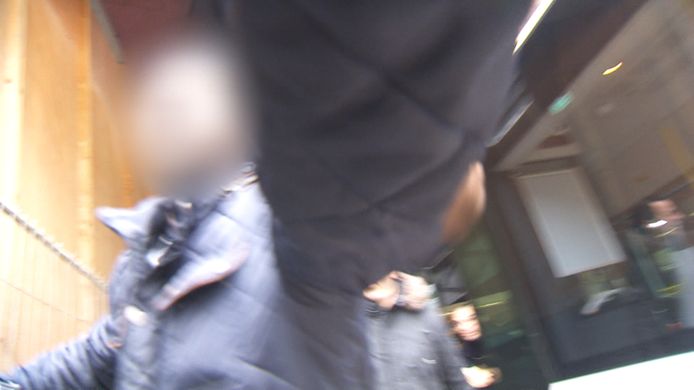 De cameraploeg van RTL wordt aangevallen in Brussel-Noord.