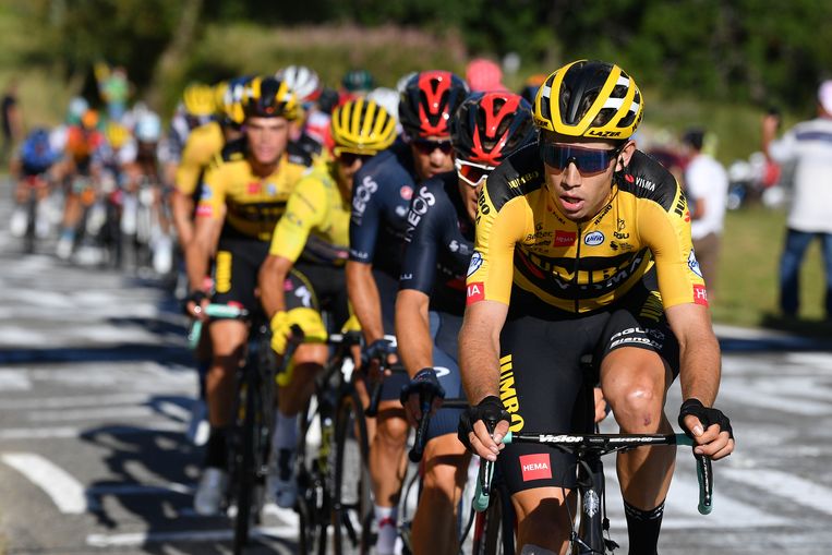 Van Aert zette uitstekend werk neer in dienst van Primoz Roglic. Beeld BELGA