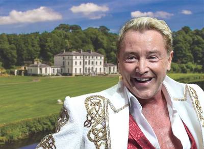 Binnenkijken in het superdeluxe Ierse kasteel van de Lord of the Dance