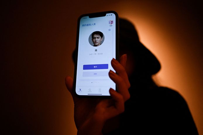 Le petit ami virtuel de Melissa,  un "chatbot" développé par l'entreprise chinoise XiaoIce
