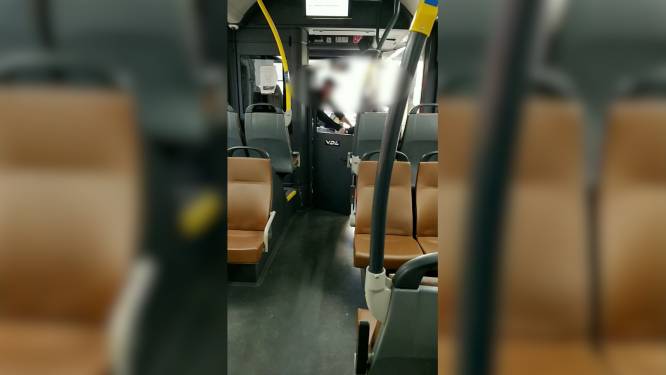 Une bagarre éclate entre un chauffeur de bus De Lijn et un passager: “Il s’est énervé parce qu’il n’a pas pu descendre”