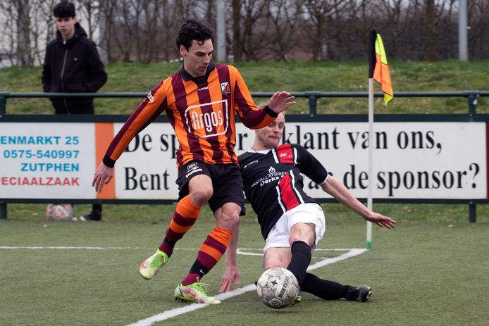 Jelle Macaré, hier op archiefbeeld tegen JVC Cuijk, scoorde dinsdagavond eenmaal voor FC Zutphen.