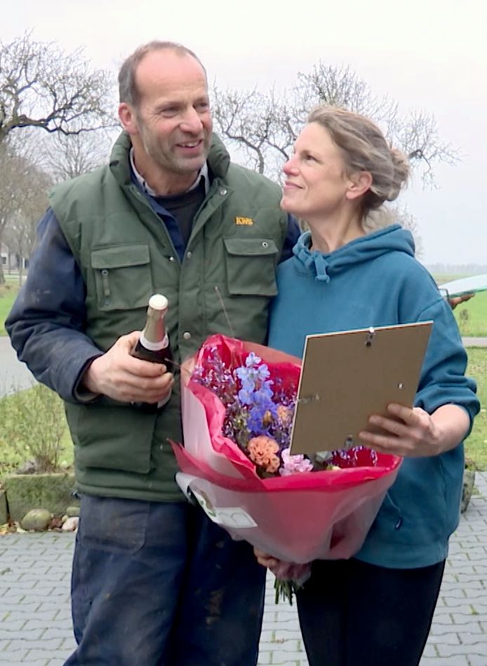 Liefdeskoppel Maud En Evert Nog Altijd Dolgelukkig ‘vanochtend Samen Een Kalfje Gehaald Ad 9983