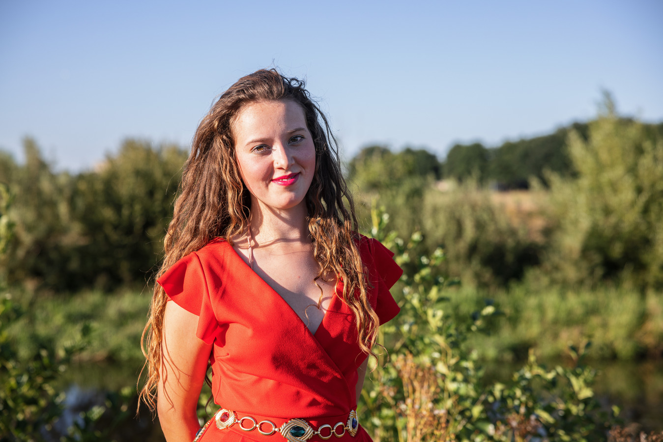 Amira Perfors uit Hardenberg is klimaatambassadeur en vraagt scholen kritisch na te denken over de duurzaamheid van hun schoolexcursies.