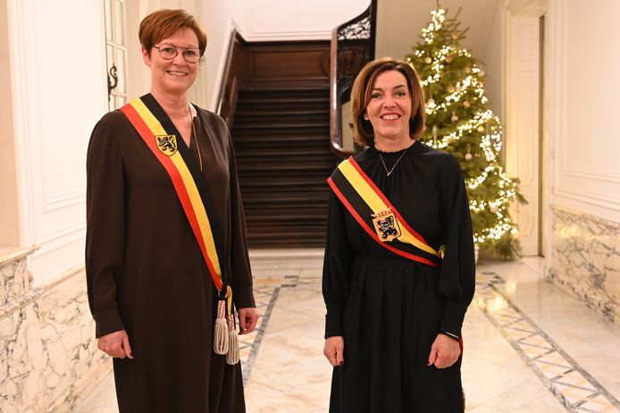 Geertrui Van de Velde, De nieuwe burgemeester van Lede, legde de eed af bij provinciegouverneur Carina Van Cauter.