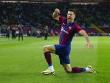 Hattrickheld Lewandowski redt Barcelona tegen Valencia