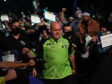 Tijd voor wat vuurwerk op WK darts: spanning stijgt voor Michael van Gerwen & co