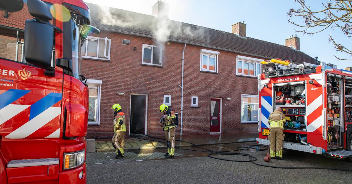 Woningbrand in Margrietstraat in Oud Gastel, vuur snel onder controle