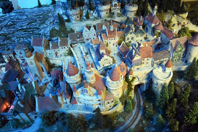 #NLBEELD# DONGEN  Jan Stads / Pix4Profs
Voor de rubriek De Hobbykamer,  foto van de kamer van Ad Verweij, treinen en diorama's