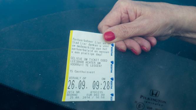 Mobiel parkeren neemt hoge vlucht in Lier: “Parkeerticket achter voorruit binnenkort niet langer verplicht”