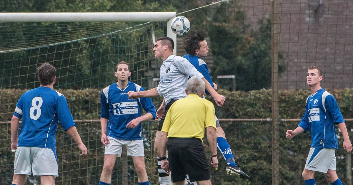 5F: Holthees-Smakt aan kop in periode, Menos opnieuw van de mat gespeeld