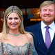 Koninklijke familie verschijnt in prachtige gala-outfits bij verjaardagsconcert