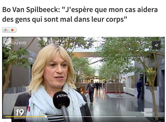 Bo Van Spilbeeck staat de Franstalige  openbare omroep RTBF te woord.