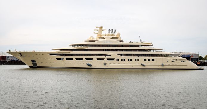 L'Allemagne avait saisi en avril le plus grand yacht du monde, le "Dilbar".