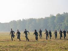 Verveelde jongeren worden à la Kamp Van Koningsbrugge afgebeuld door oud-commando’s