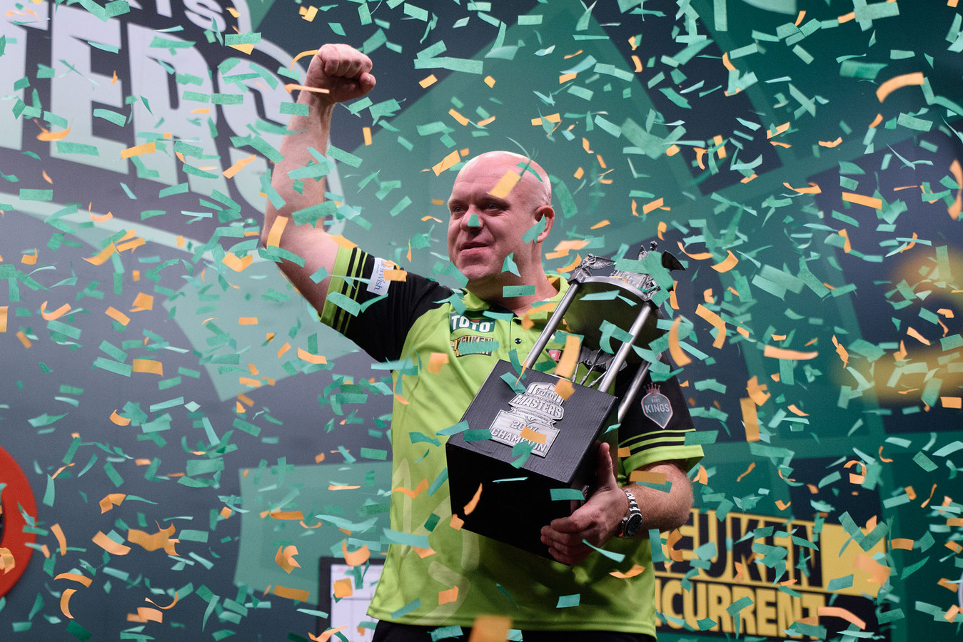 Michael van Gerwen wint Dutch Darts Masters na waanzinnige finale tegen Luke Littler ‘Alles