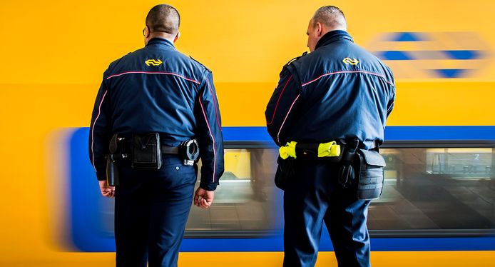 Service- en veiligheidsmedewerkers van NS. Foto ter illustratie.