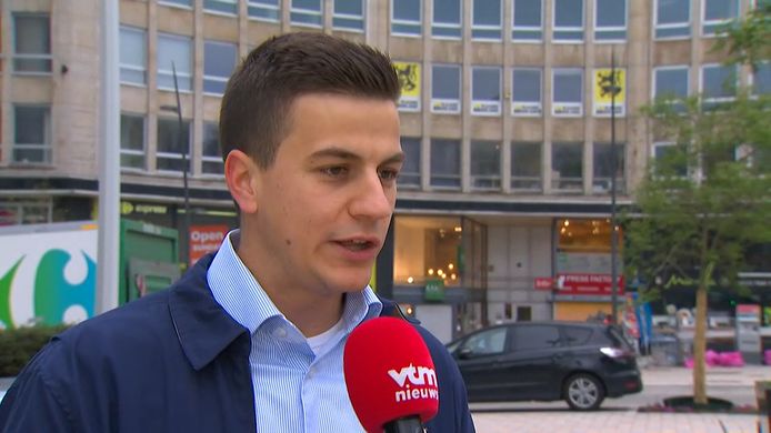 Dries Van Langenhove in het extra ochtendnieuws van VTM Nieuws