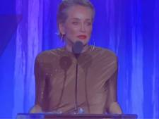 En larmes, Sharon Stone révèle avoir perdu “la moitié de son argent” dans la faillite de la Silicon Valley Bank