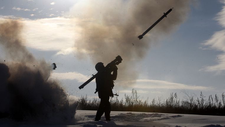 Oekraïense soldaten vuren raketten af nabij Shchastya. Beeld belga