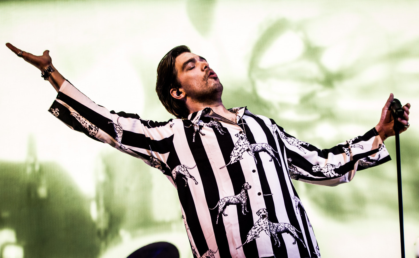 Waylon presenteert vijf liedjes voor Songfestival bij DWDD Foto AD.nl