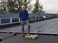 Op het dak van het gemeentehuis in Assenede liggen alvast 134 gloednieuwe zonnepanelen. Het dak van het OCMW moet binnenkort ook bedekt worden met zonnepanelen.