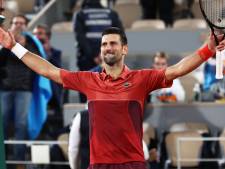 Djokovic ontsnapt in nachtelijke thriller tegen Musetti op Roland Garros 